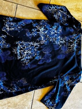 Banana Republic Black and Blue Floral Top